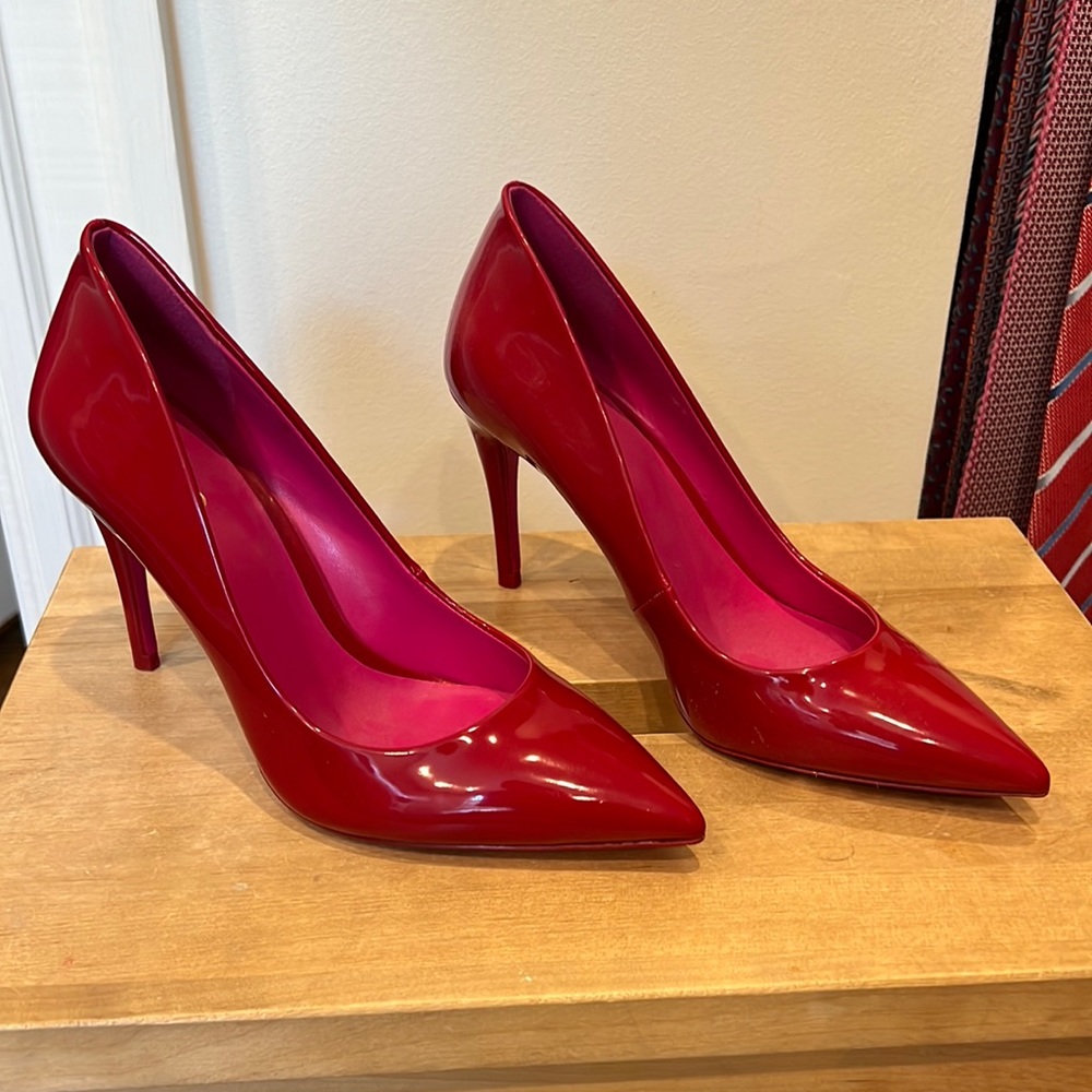 Candy apple red heels. Never worn!